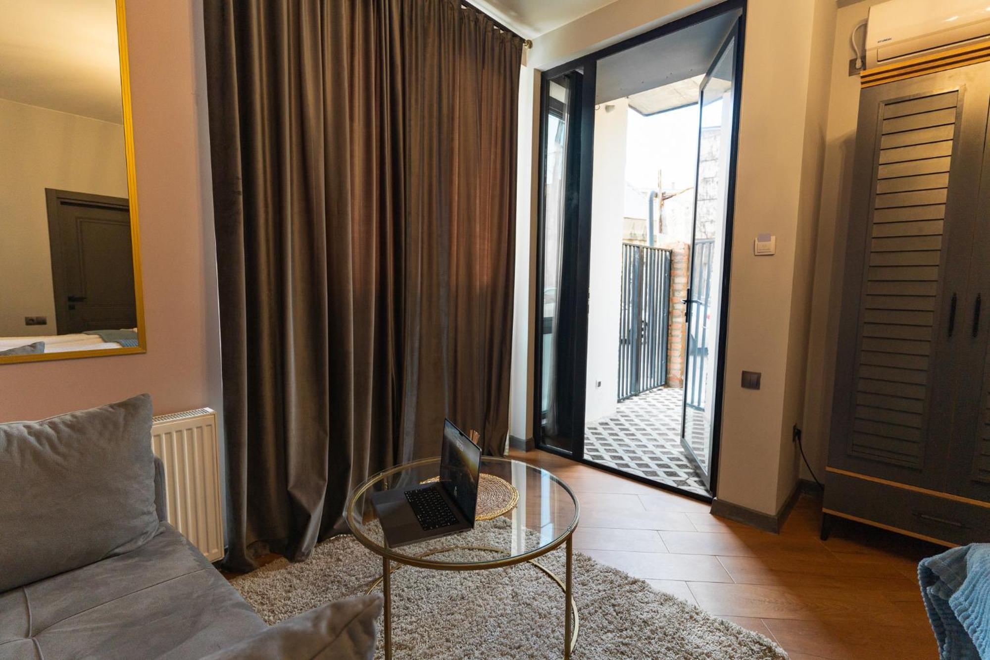 Trinity Hotel Tbilisi Bagian luar foto